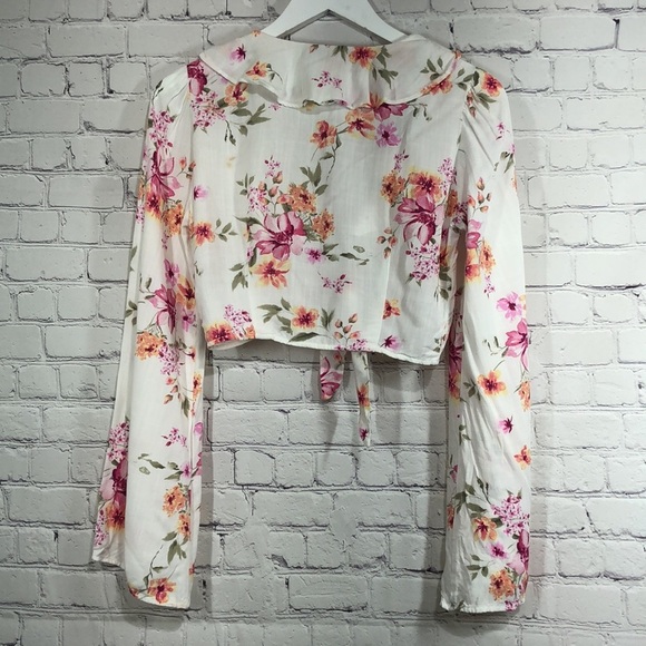 Forever 21 cropped blouse - Picture 5 of 9